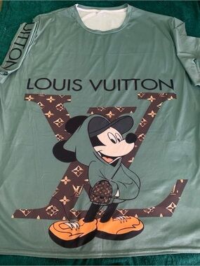 Louis Vuitton Kids Green Mickey Logo Graphic Tee. 3 or 4x.